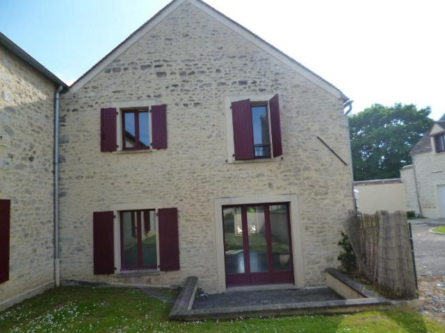 Maison location à Les Gauthiers, Château-Landon