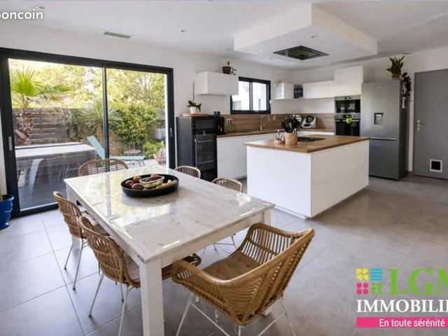 Maison vente à Nîmes, Uchaud