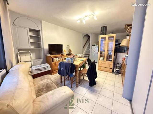 Maison vente à Roanne, Saint-haon-le-châtel