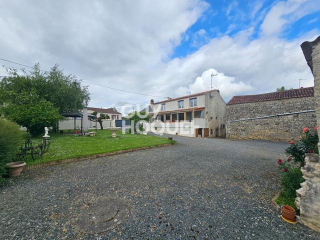 Maison vente à Fontenay-le-Comte, Saint-michel-le-cloucq