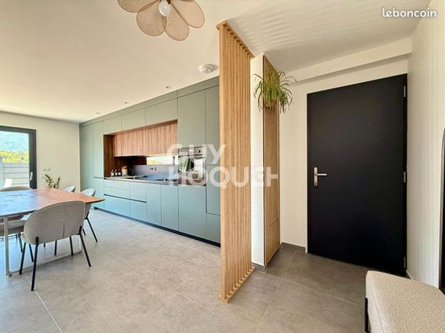 Maison vente à Chambéry, Viviers-du-lac