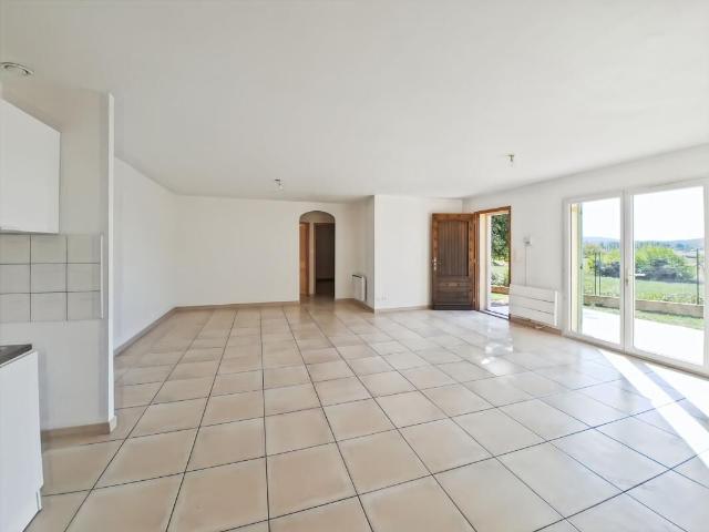 Maison location à Neufchâteau, Grand Est
