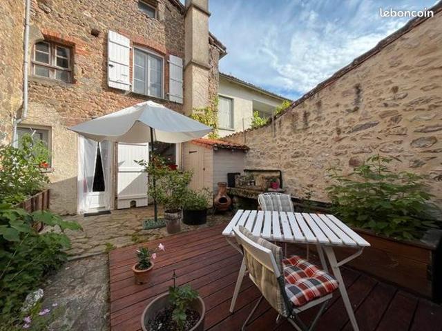 Maison vente à Confolens