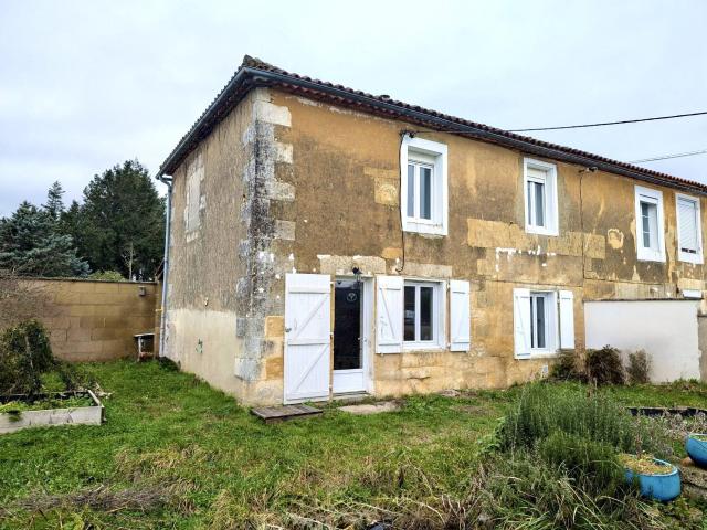 Maison vente à Rivières, Charente