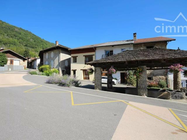 Maison vente à Chambéry, La Trinité