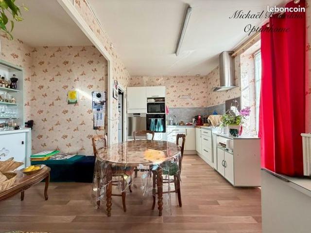 Maison vente à La Flèche, Luché-pringé