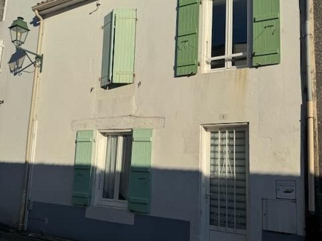 Maison vente à Fontenay-le-Comte, Sainte-hermine