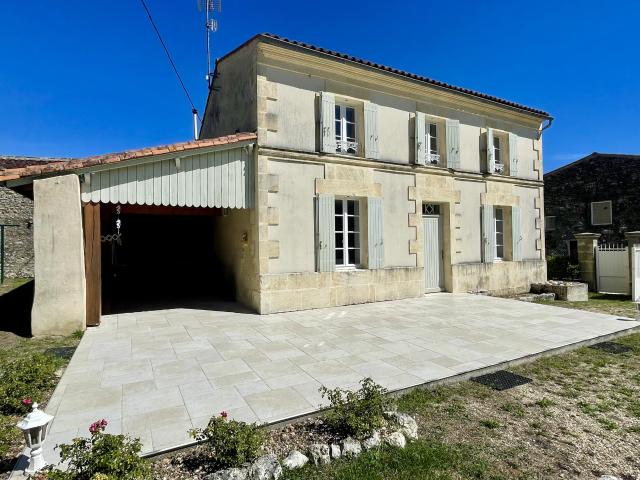 Maison vente à Saint-Jean-d'Angély, Saint-savinien