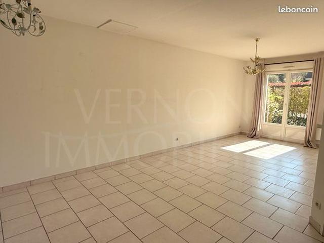 Maison vente à Poitiers, Vernon