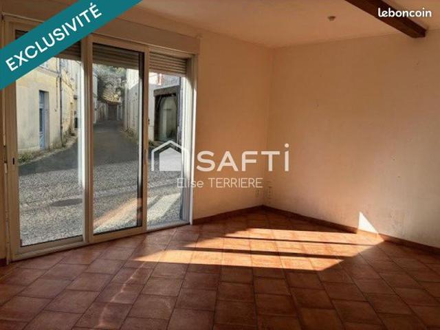 Maison vente à Saintes, Burie