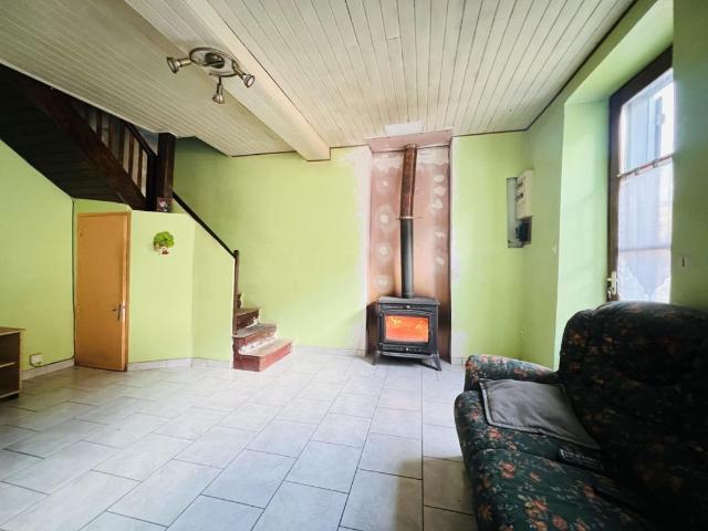 Maison vente à Confolens, Saulgond
