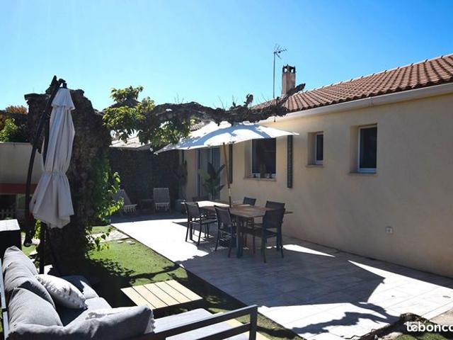 Maison vente à Arles, Cabannes