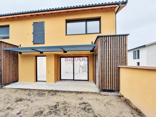 Maison location à Civrieux-d'Azergues, Rhône