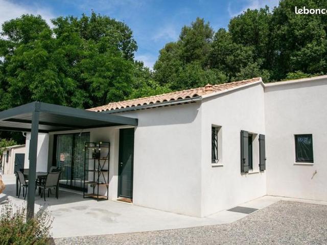 Maison vente à Carpentras, Travaillan