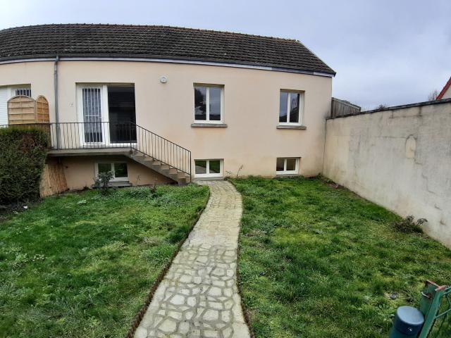 Maison location à Saumur, Doué-la-fontaine