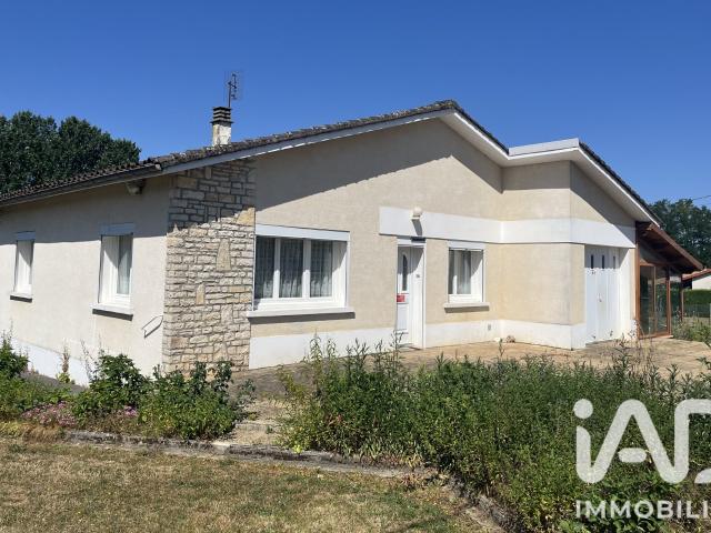 Maison vente à Confolens, Nieuil