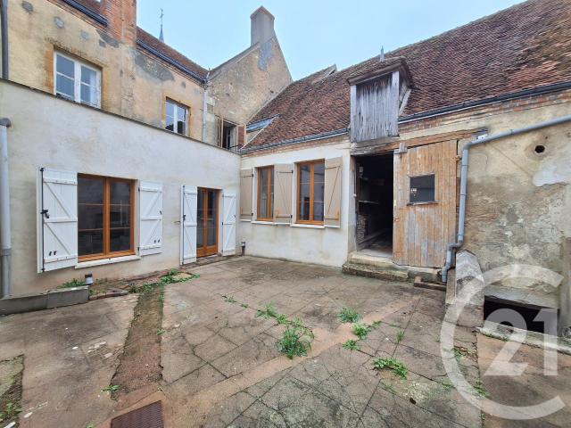 Maison vente à Châteaumeillant, Cher