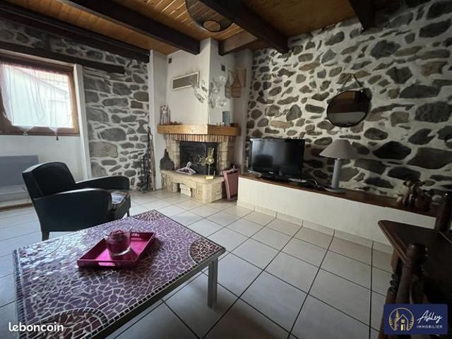Maison vente à Figeac, Saignes