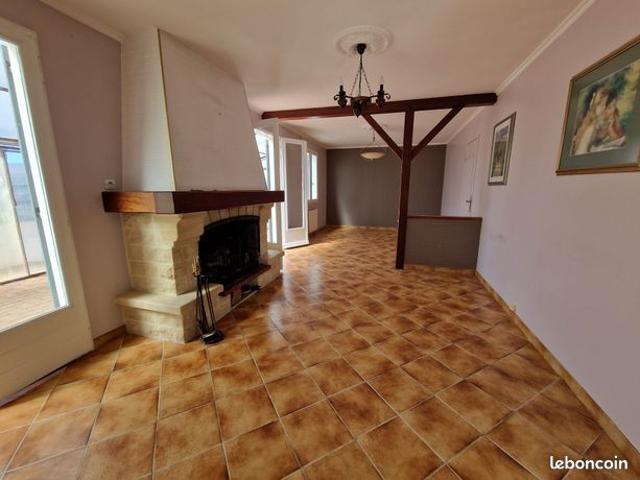 Maison vente à Saint-Jean-d'Angély, Charente-Maritime