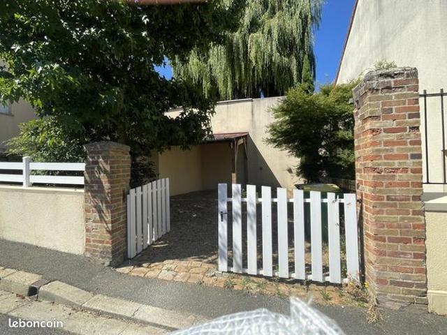 Maison vente à Le Mans, Champagne
