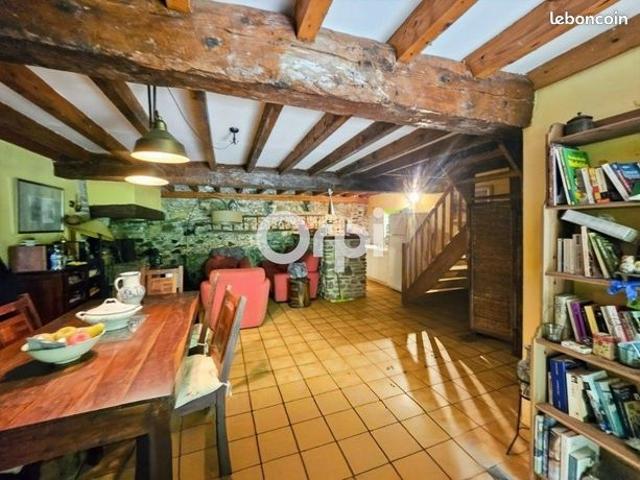 Maison vente à Oloron-Sainte-Marie, Lées-athas