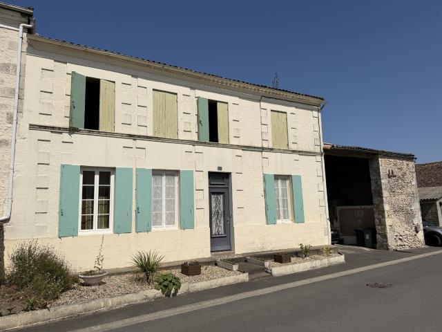 Maison vente à Saintes, Grézac