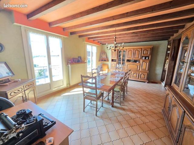 Maison vente à Pontarlier, Oye-et-pallet