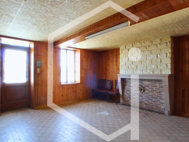 Maison vente à Saint-Amand-Montrond, Menetou-couture