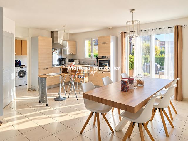 Maison vente à Zone d'Activités du Grand Pin, Changé