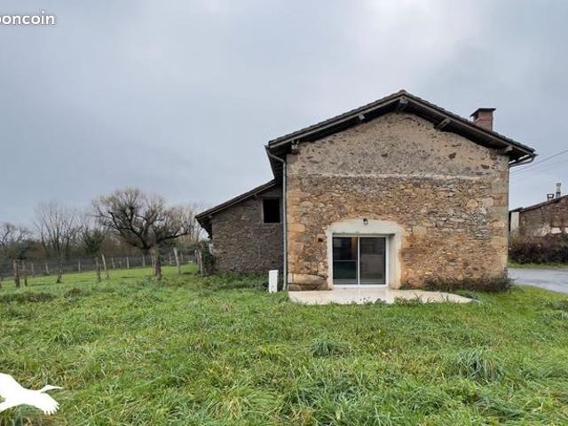 Maison vente à Confolens, Etagnac