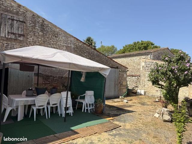 Maison vente à Saintes, Grézac