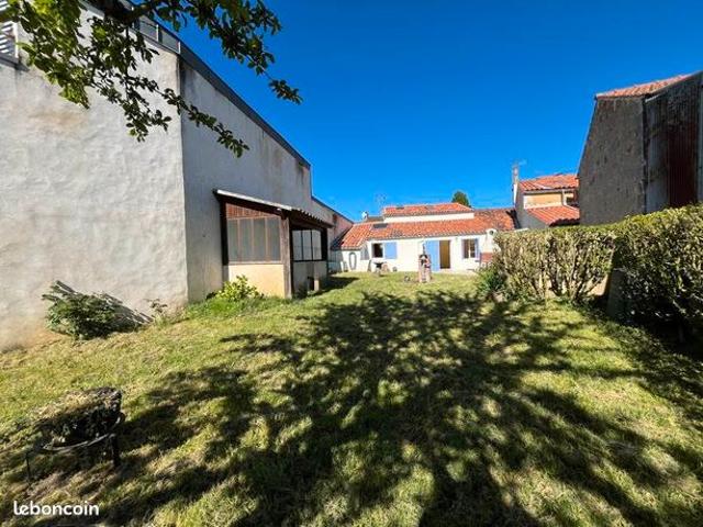 Maison vente à Rochefort, Lussant