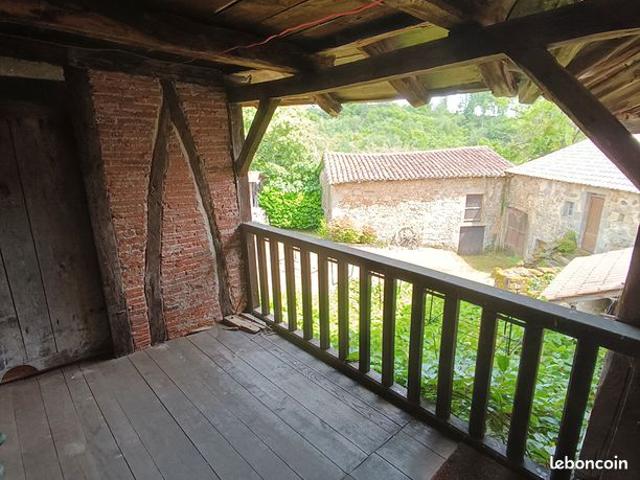 Maison vente à Figeac, Viazac
