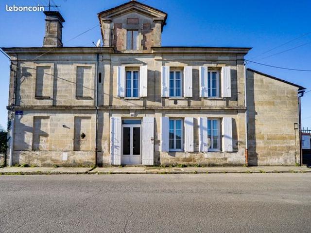 Maison vente à Blaye, France