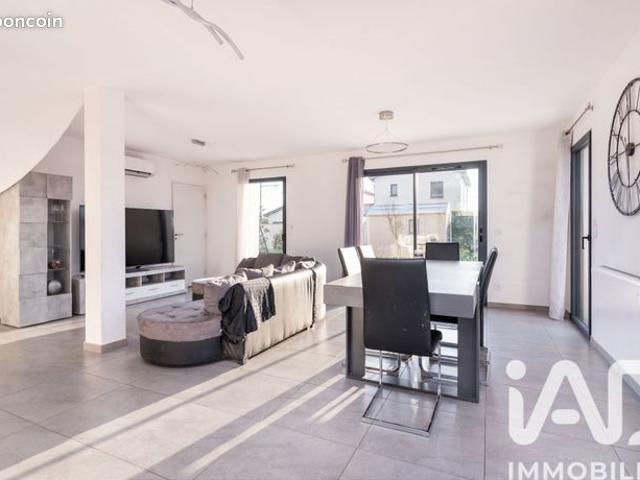 Maison vente à Villefranche-sur-Saône, Rhône
