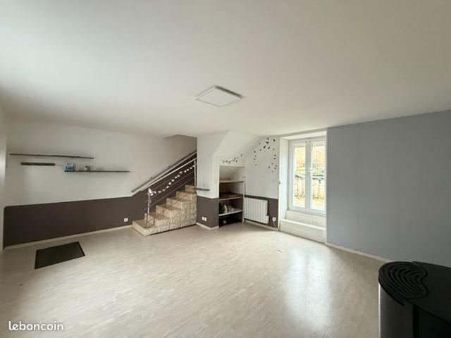 Maison vente à Caen, Ouffières