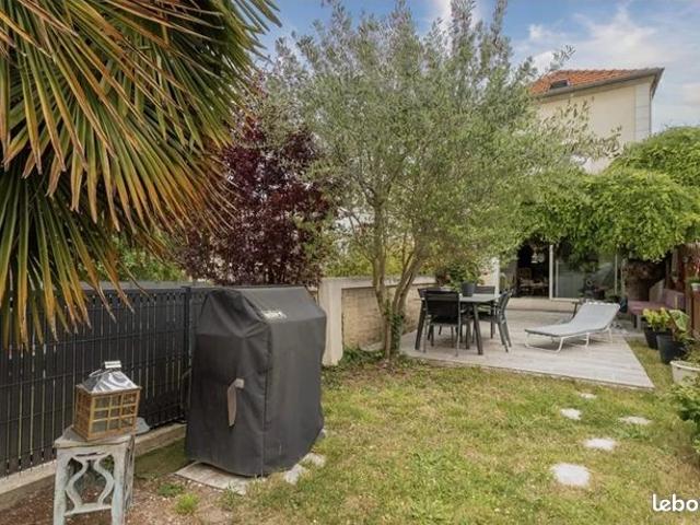 Maison vente à Carrières-sur-seine, Martinique