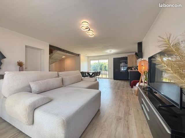 Maison vente à Grenoble, Entre-deux-guiers