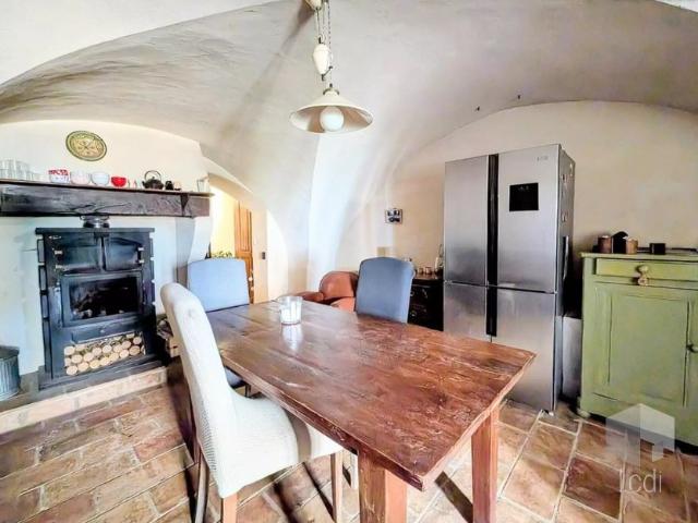 Maison vente à Les Près, Cliousclat