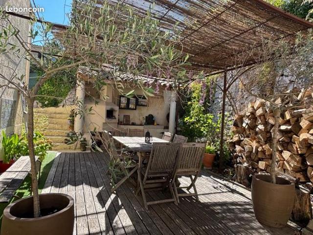 Maison vente à Carnoux-en-provence, Principauté de Monaco