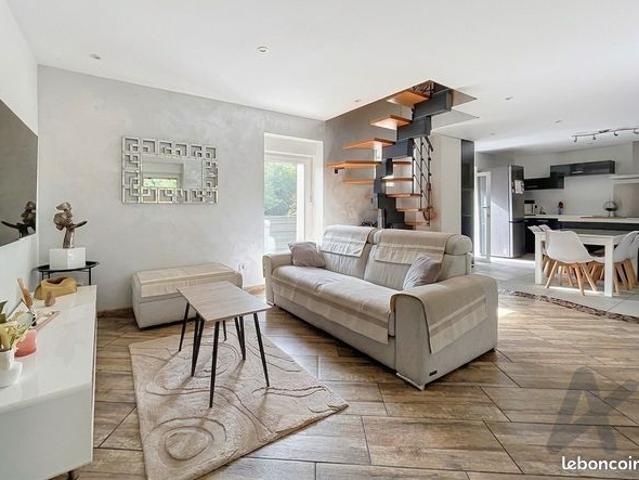 Maison vente à Villefranche-sur-Saône, Rhône