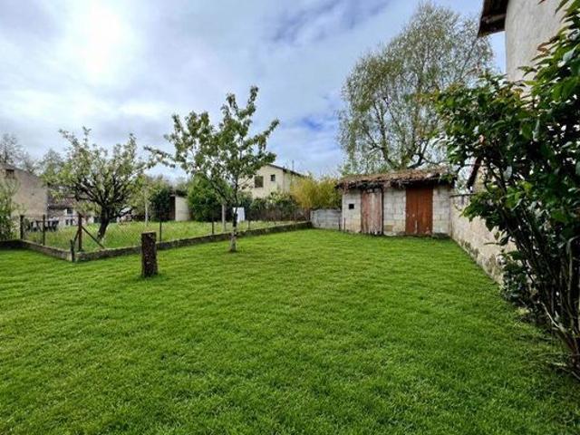 Maison vente à Confolens, Lessac