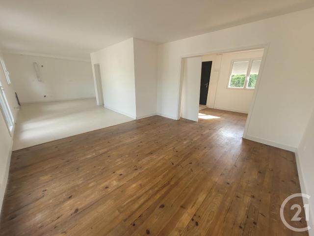 Maison vente à Le Mans, Changé