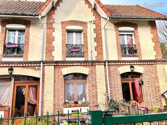 Maison location à Mairie, Le Raincy