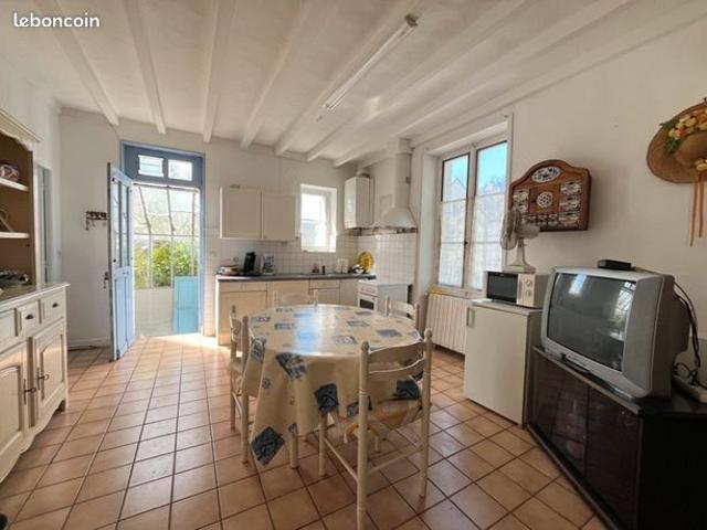 Maison vente à Loches, Le Grand-pressigny