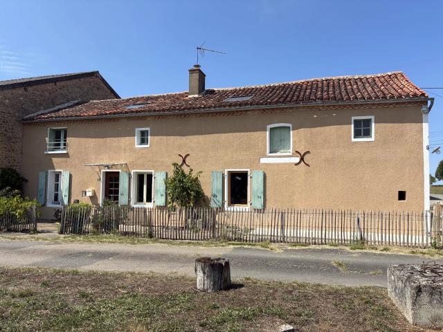 Maison vente à Lathus, Lathus-Saint-Rémy