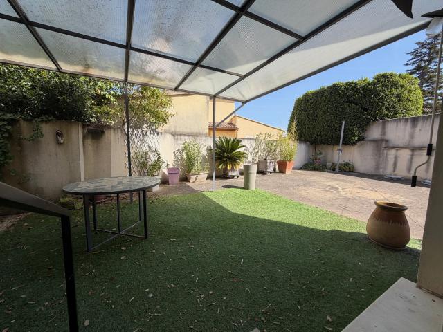 Maison vente à Carpentras, Provence-Alpes-Côte d'Azur
