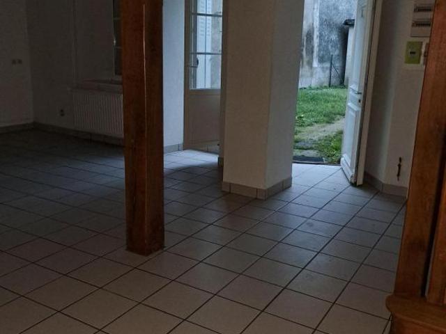 Maison location à Chinon, Savigné-sur-lathan