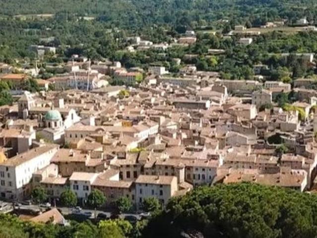 Maison vente à Apt, Castellet