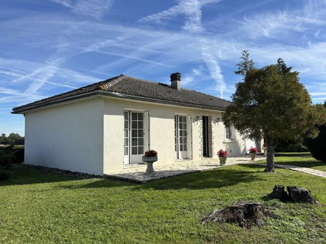 Maison vente à Confolens, Theil-rabier